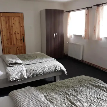 Semesterbostad Chachata Jeseniky Sauna & Jacuzzi *
