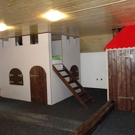 Chachata Jeseniky Sauna & Jacuzzi Tatil Evi *